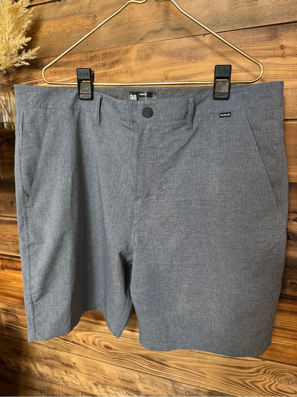Hurley Men's Gray Performance Shorts Sz 38